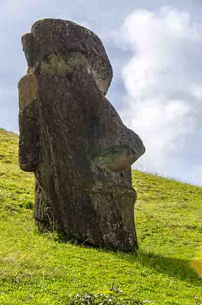 20 - Chile - isla de Rapa Nui o Pascua - Rano Raraku